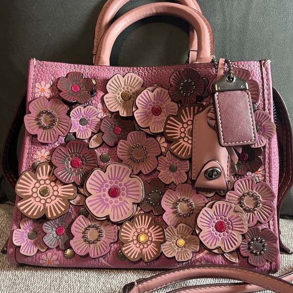 Coach rogue 25 tea rose tote w/wallet - Picture 3 of 14
